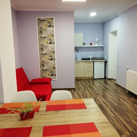 Апартаменты Violet House Турда Экстерьер фото